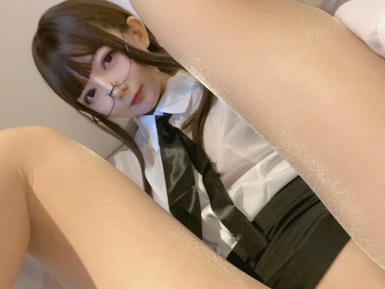 51酱 - 肉丝眼镜娘 [51P,7V-235MB] tg@simisebaisi 【丝足阁】013.webp